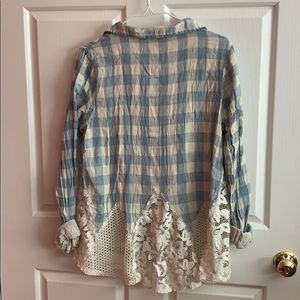 Romantic, gauze and lace blouse.